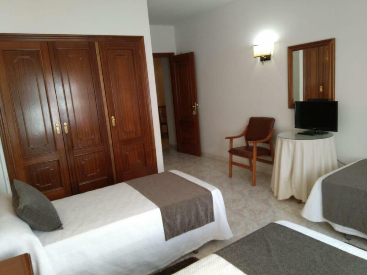 Hostal Mourelos O Grove Rum bild